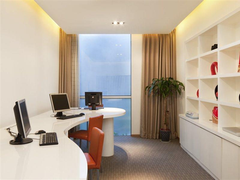 Holiday Inn Express Meilong Shanghai Eksteriør bilde